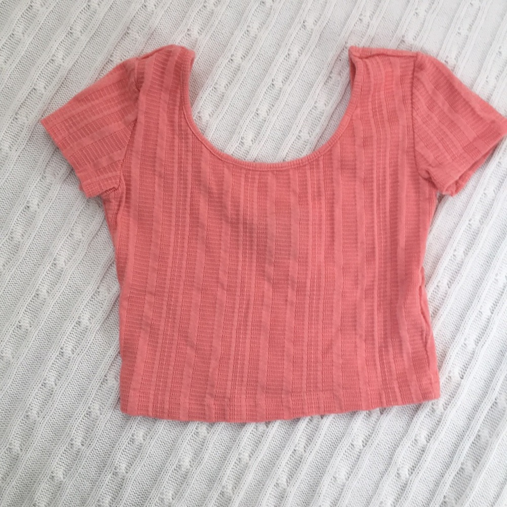 NWOT Forever 21 pink crop top - size s